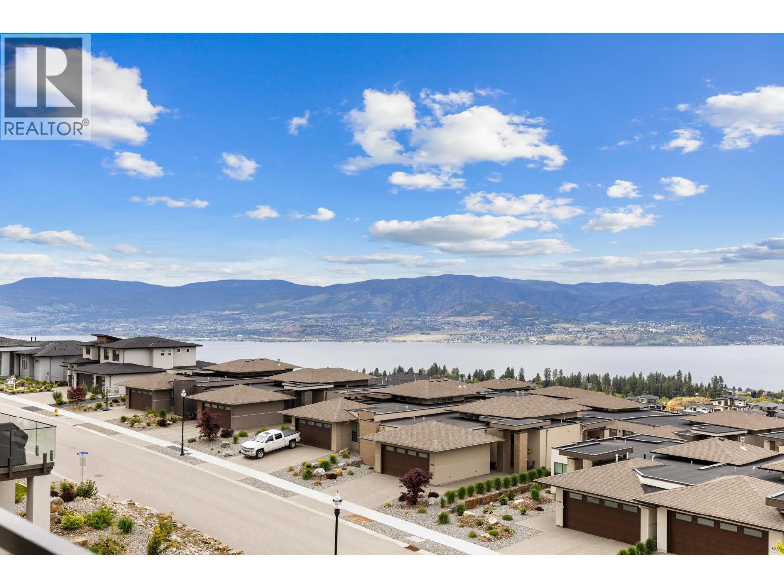 470 Hawk'S Perch Lane, Kelowna, BC - Outdoor With Body Of Water With View