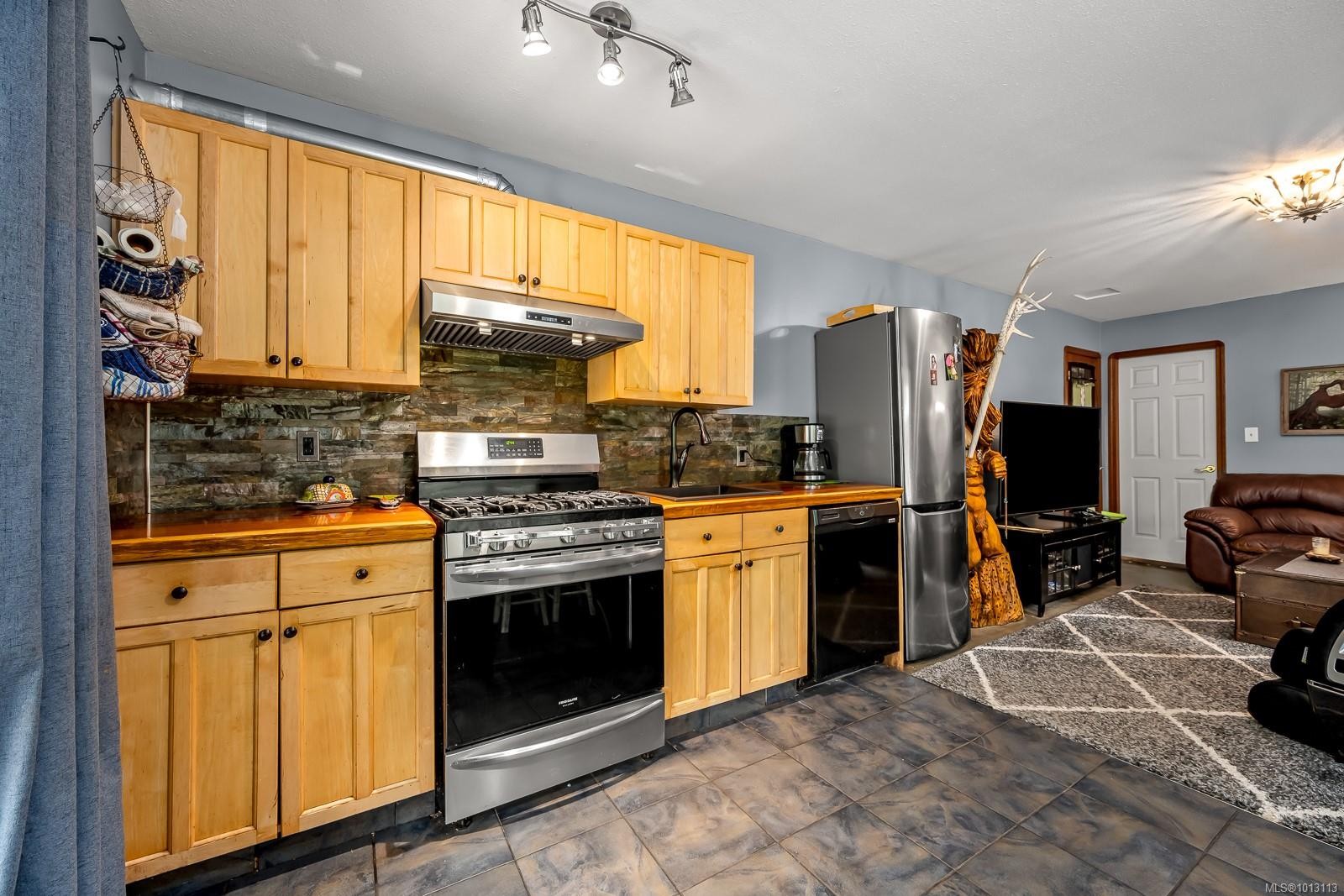 4010 Forbidden Plateau Rd, Courtenay, BC