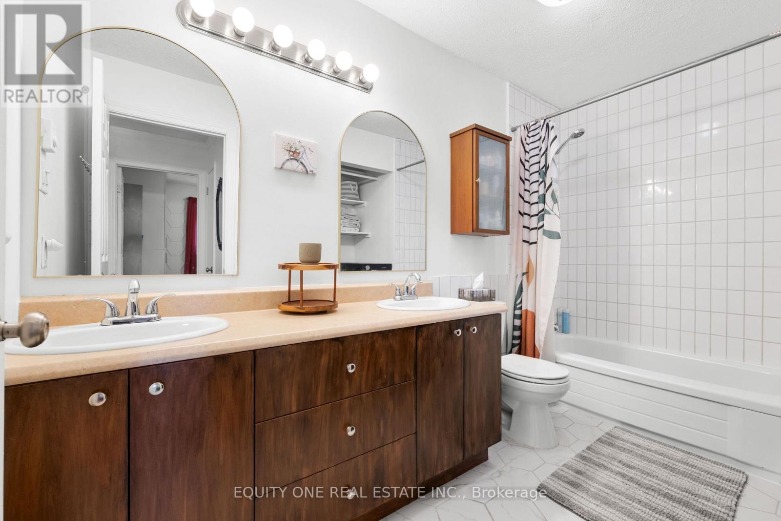 202A - 185 Du Comte Street, Alfred And Plantagenet, ON - Indoor Photo Showing Bathroom