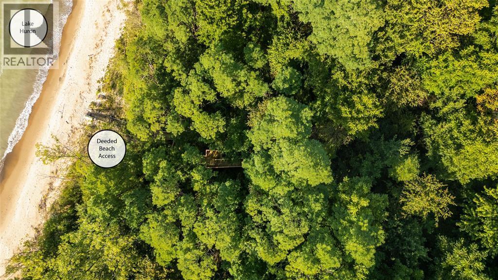 7019 Blue Coast Heights, Plympton-Wyoming, ON