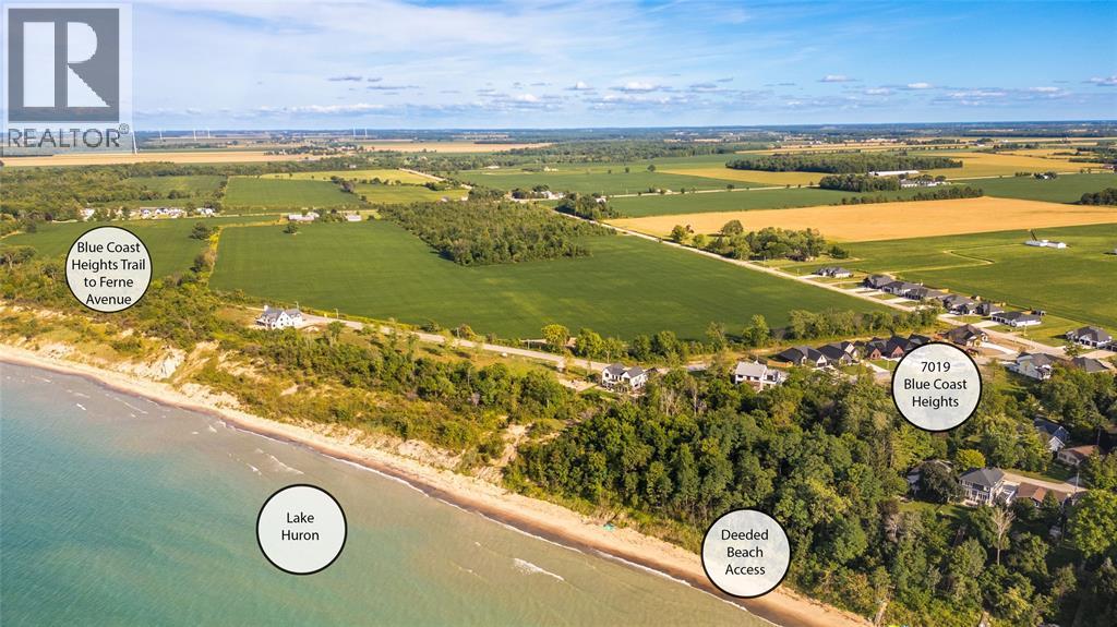 7019 Blue Coast Heights, Plympton-Wyoming, ON