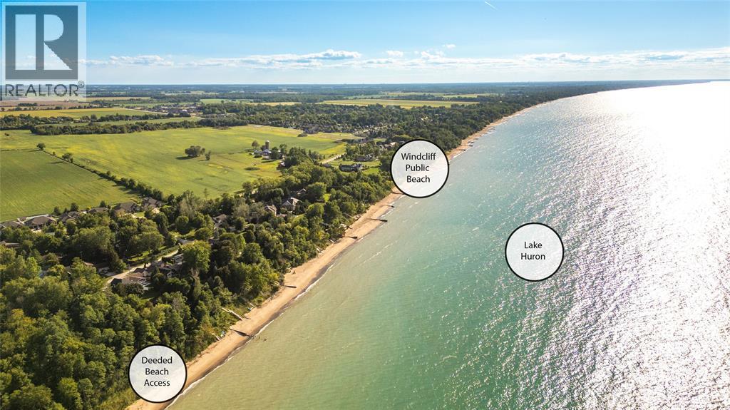 7019 Blue Coast Heights, Plympton-Wyoming, ON