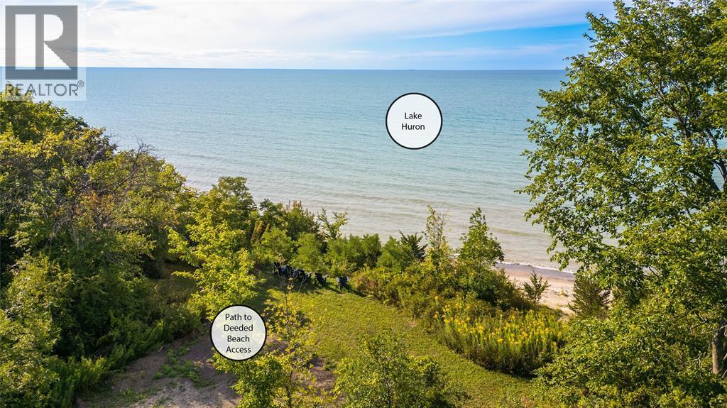 7019 Blue Coast Heights, Plympton-Wyoming, ON