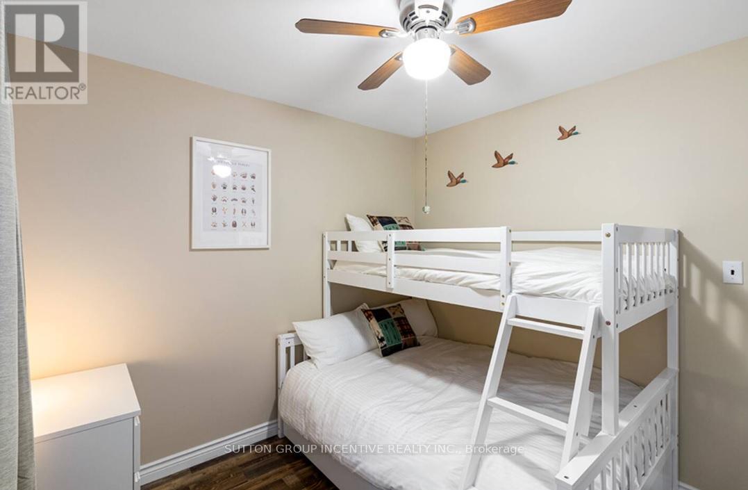 222 Wiles Lane, Grey Highlands, ON - Indoor Photo Showing Bedroom