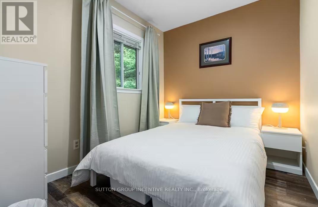 222 Wiles Lane, Grey Highlands, ON - Indoor Photo Showing Bedroom