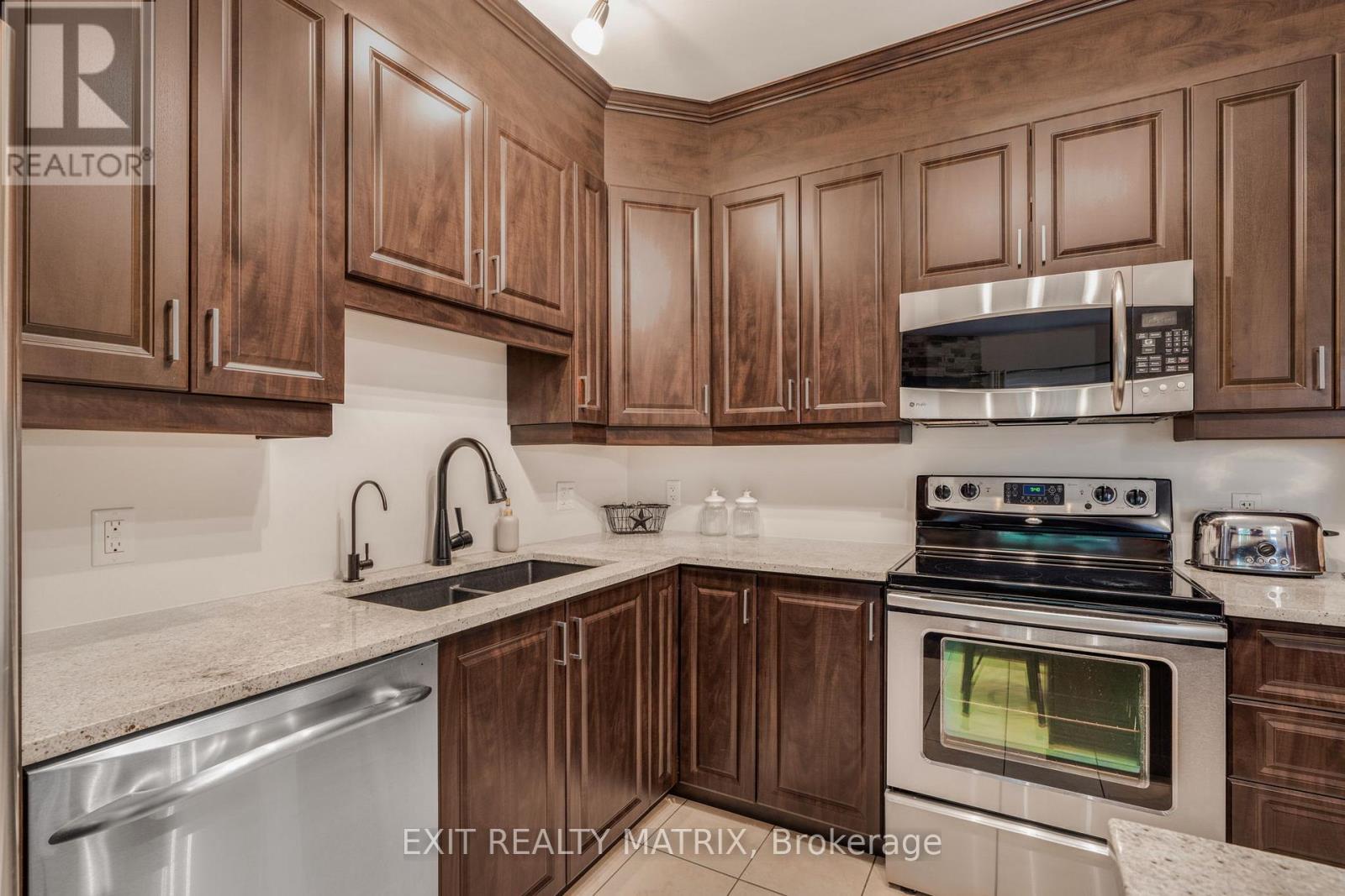 2 - 193 Bourdeau Boulevard, The Nation, ON - Indoor Photo Showing Kitchen With Double Sink