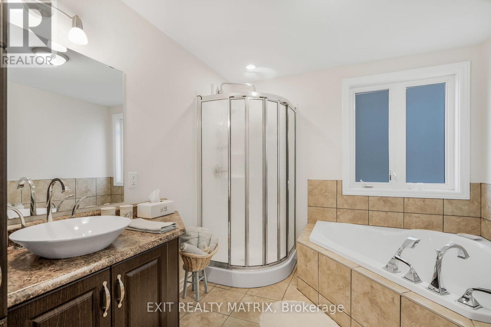 2 - 193 Bourdeau Boulevard, The Nation, ON - Indoor Photo Showing Bathroom