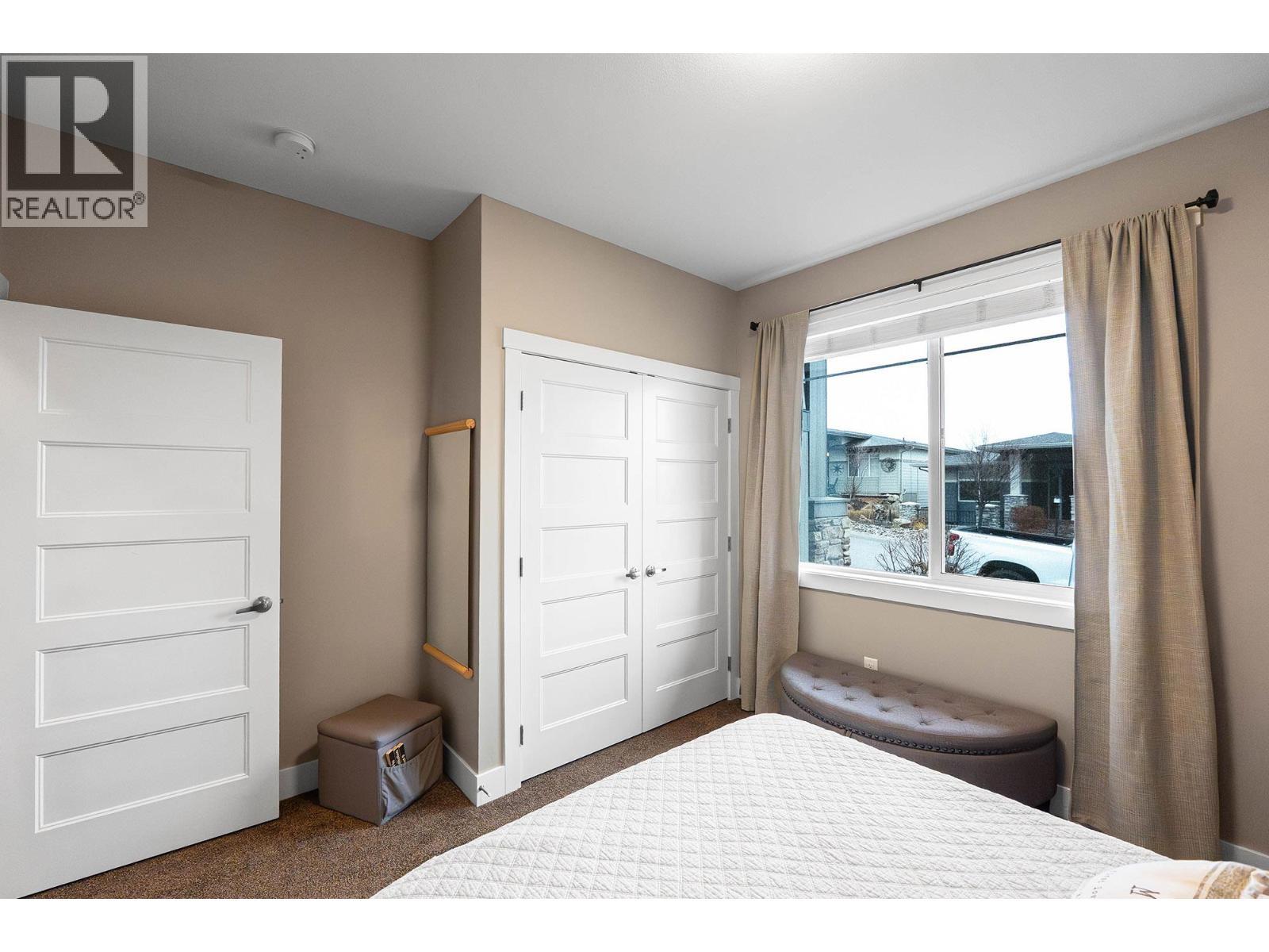 1769 Tower Ranch Drive, Kelowna, BC - Indoor Photo Showing Bedroom