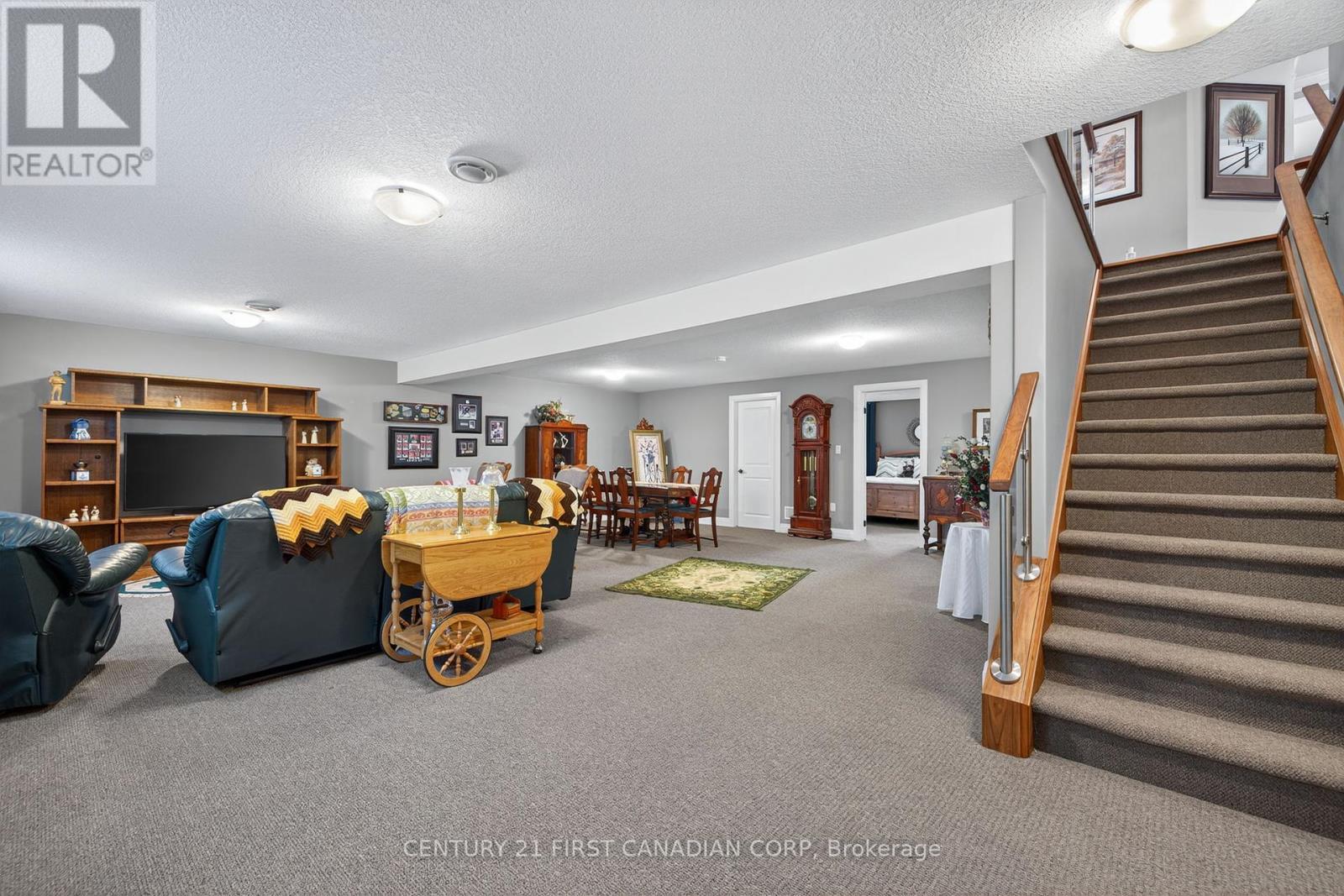 474 Macdonald Street, Strathroy-Caradoc (Ne), ON - Indoor Photo Showing Other Room
