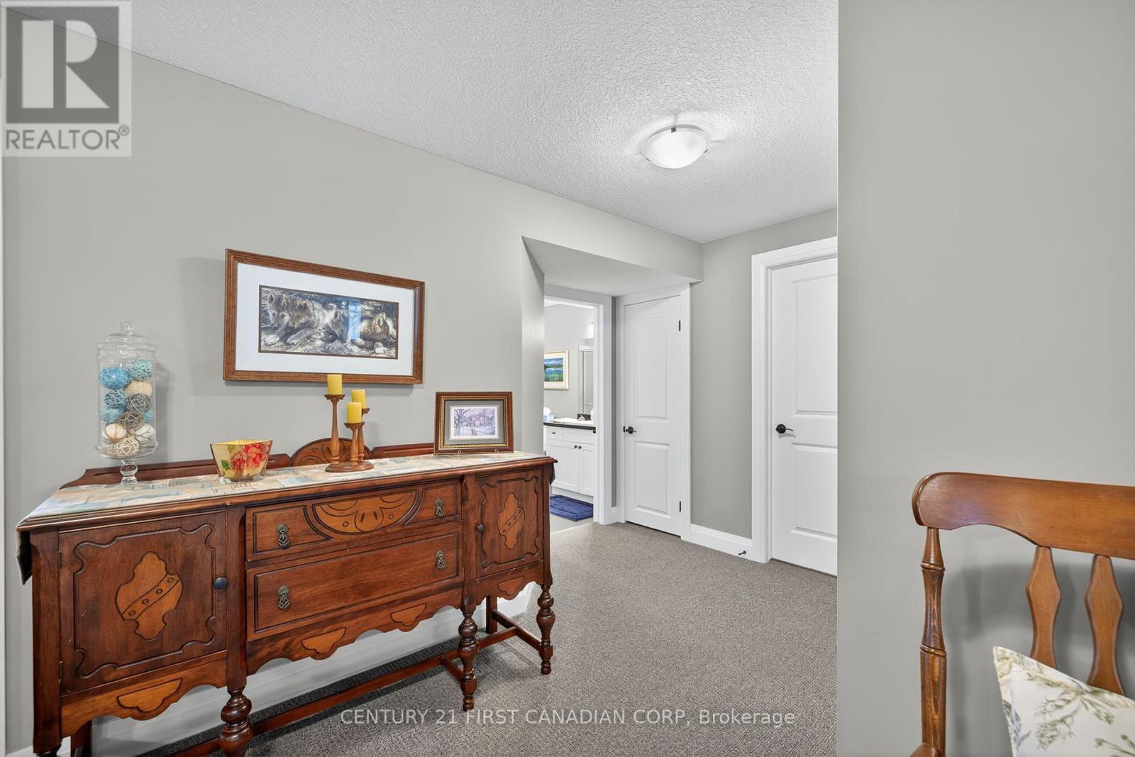 474 Macdonald Street, Strathroy-Caradoc (Ne), ON - Indoor