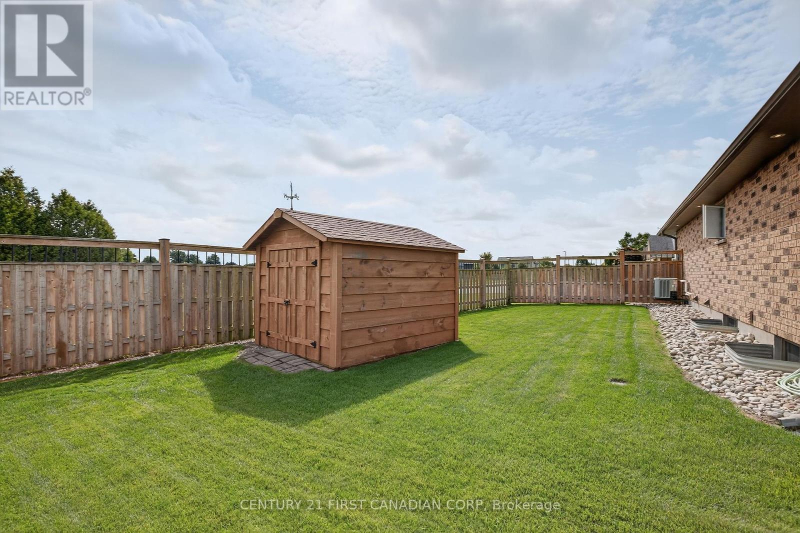 474 Macdonald Street, Strathroy-Caradoc (Ne), ON - Outdoor