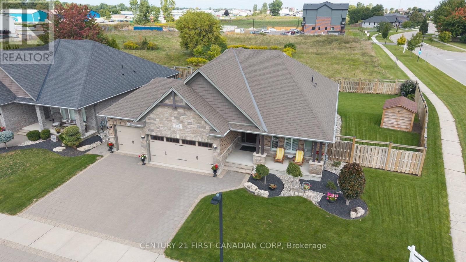 474 Macdonald Street, Strathroy-Caradoc (Ne), ON - Outdoor