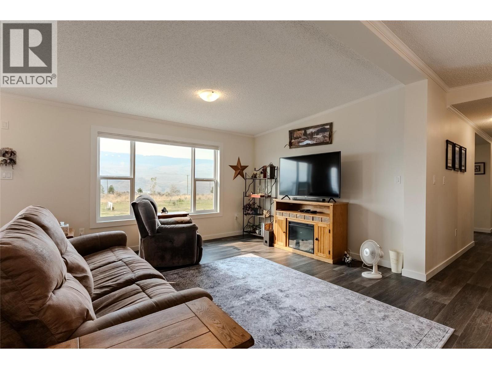 Living room - 6288 Ashcroft Road, Kamloops, BC