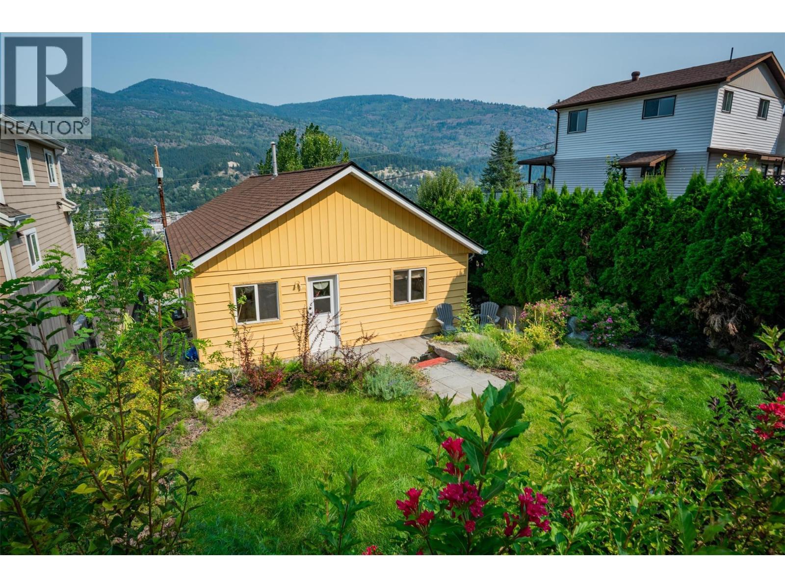 1930 Daniel Street, Trail, BC - Outdoor