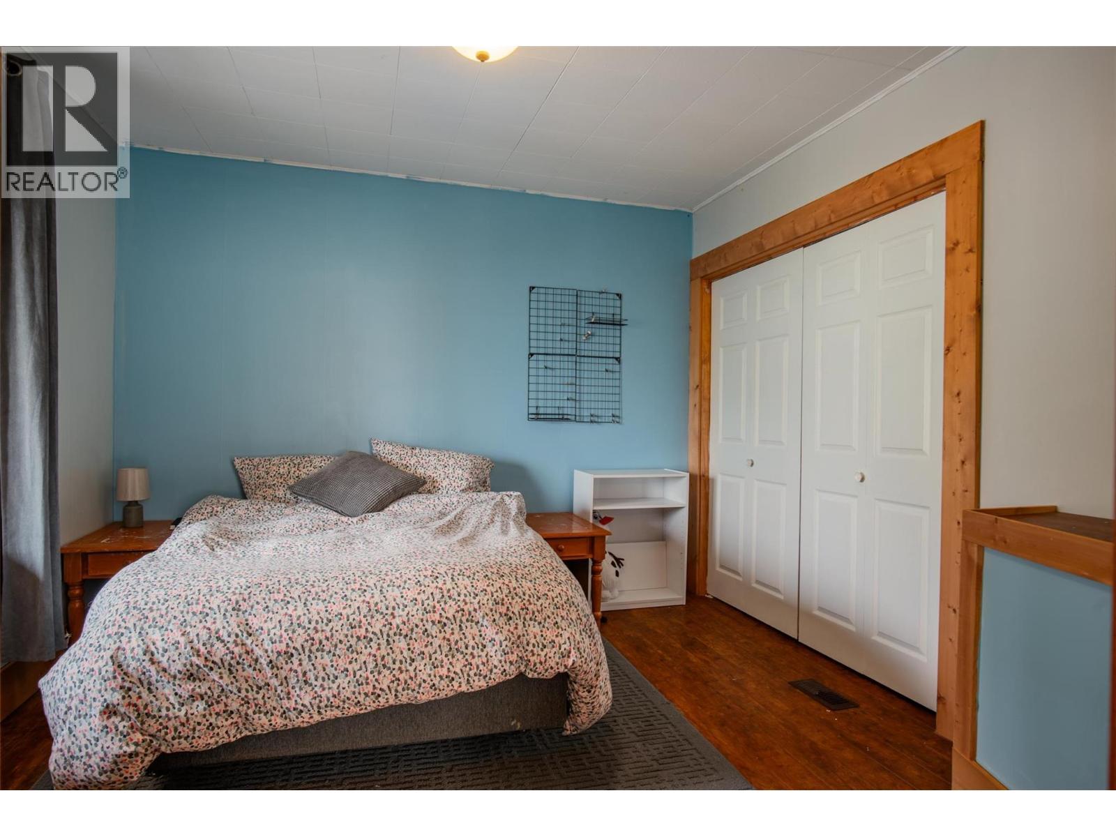 1930 Daniel Street, Trail, BC - Indoor Photo Showing Bedroom