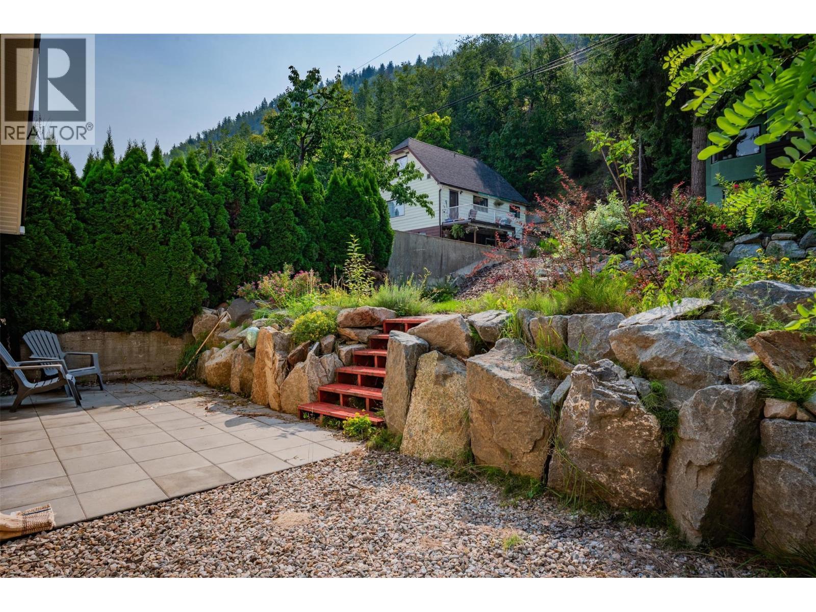 1930 Daniel Street, Trail, BC - Outdoor