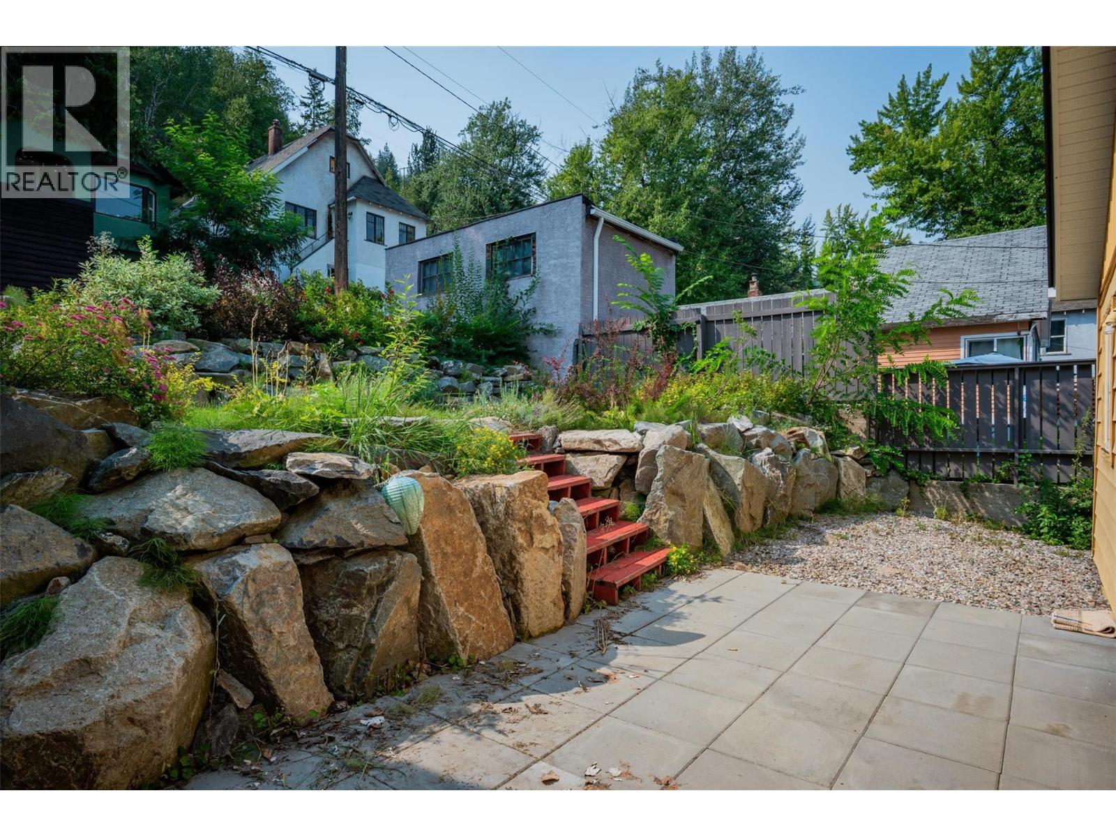 1930 Daniel Street, Trail, BC - Outdoor