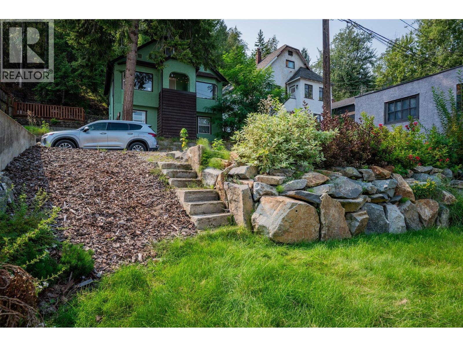 1930 Daniel Street, Trail, BC - Outdoor