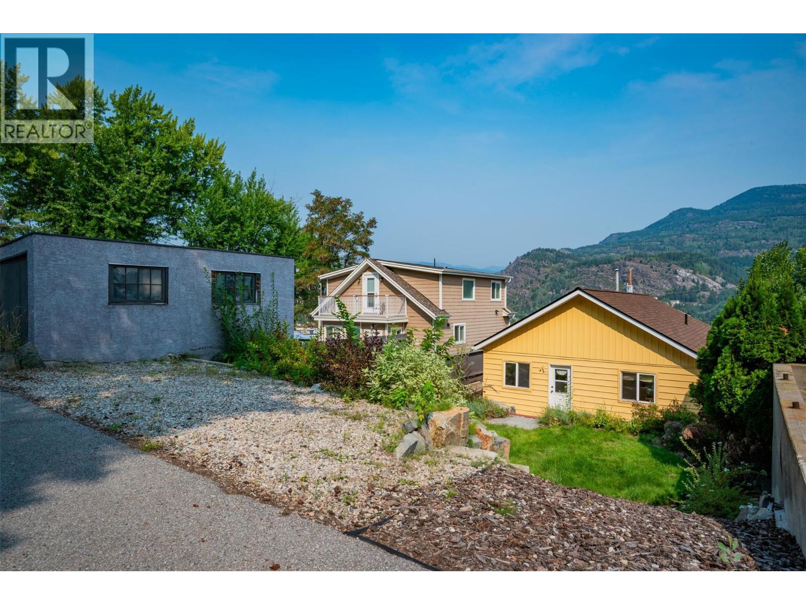 1930 Daniel Street, Trail, BC - Outdoor