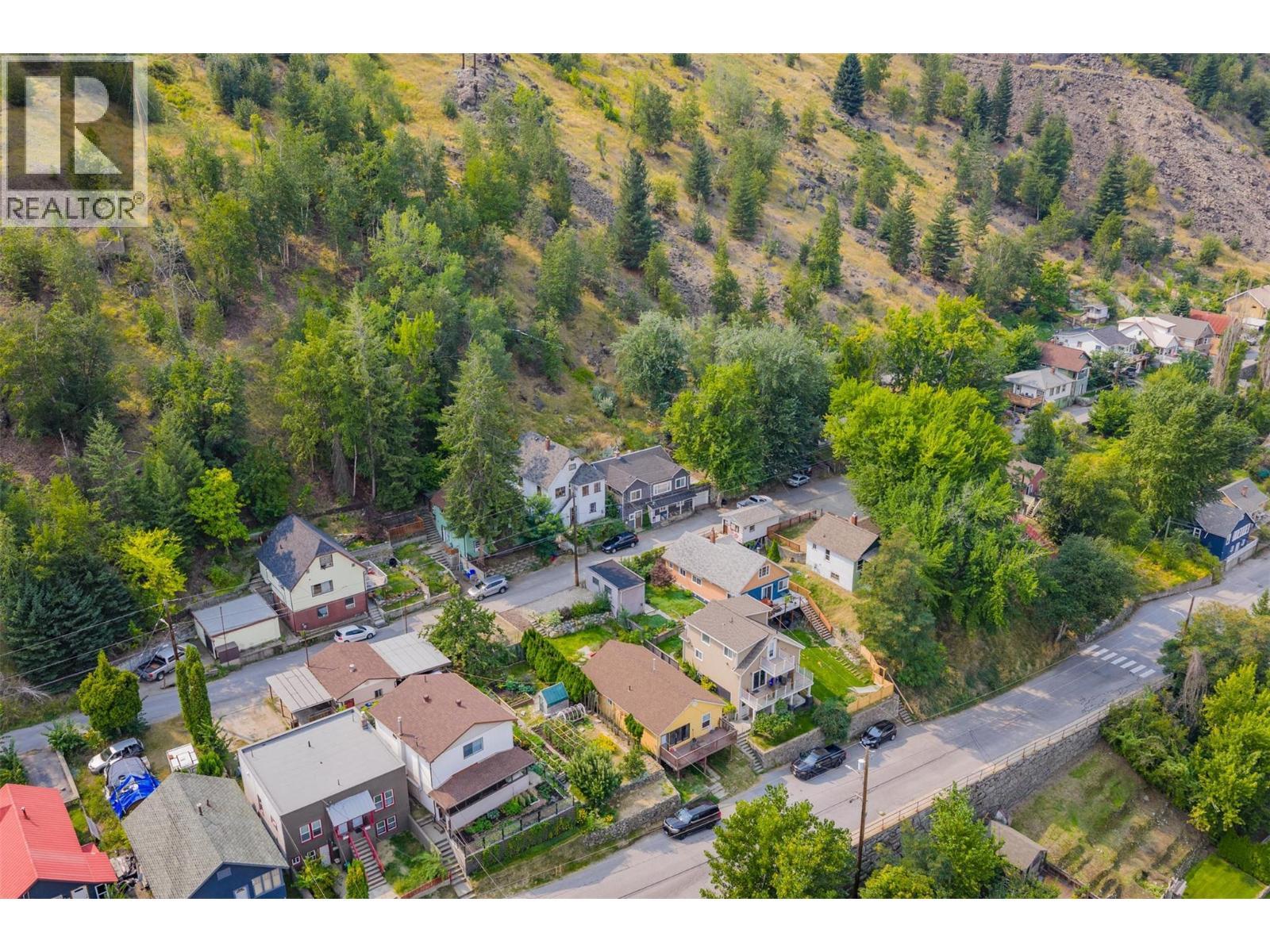 1930 Daniel Street, Trail, BC - Outdoor With View