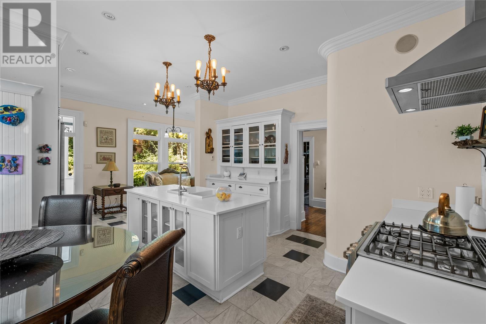 146 Hamilton Avenue, St. John'S, NL - Indoor Photo Showing Dining Room