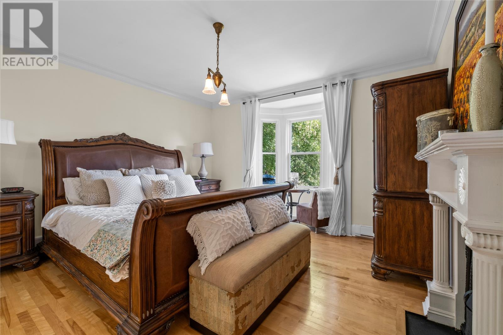 146 Hamilton Avenue, St. John'S, NL - Indoor Photo Showing Bedroom