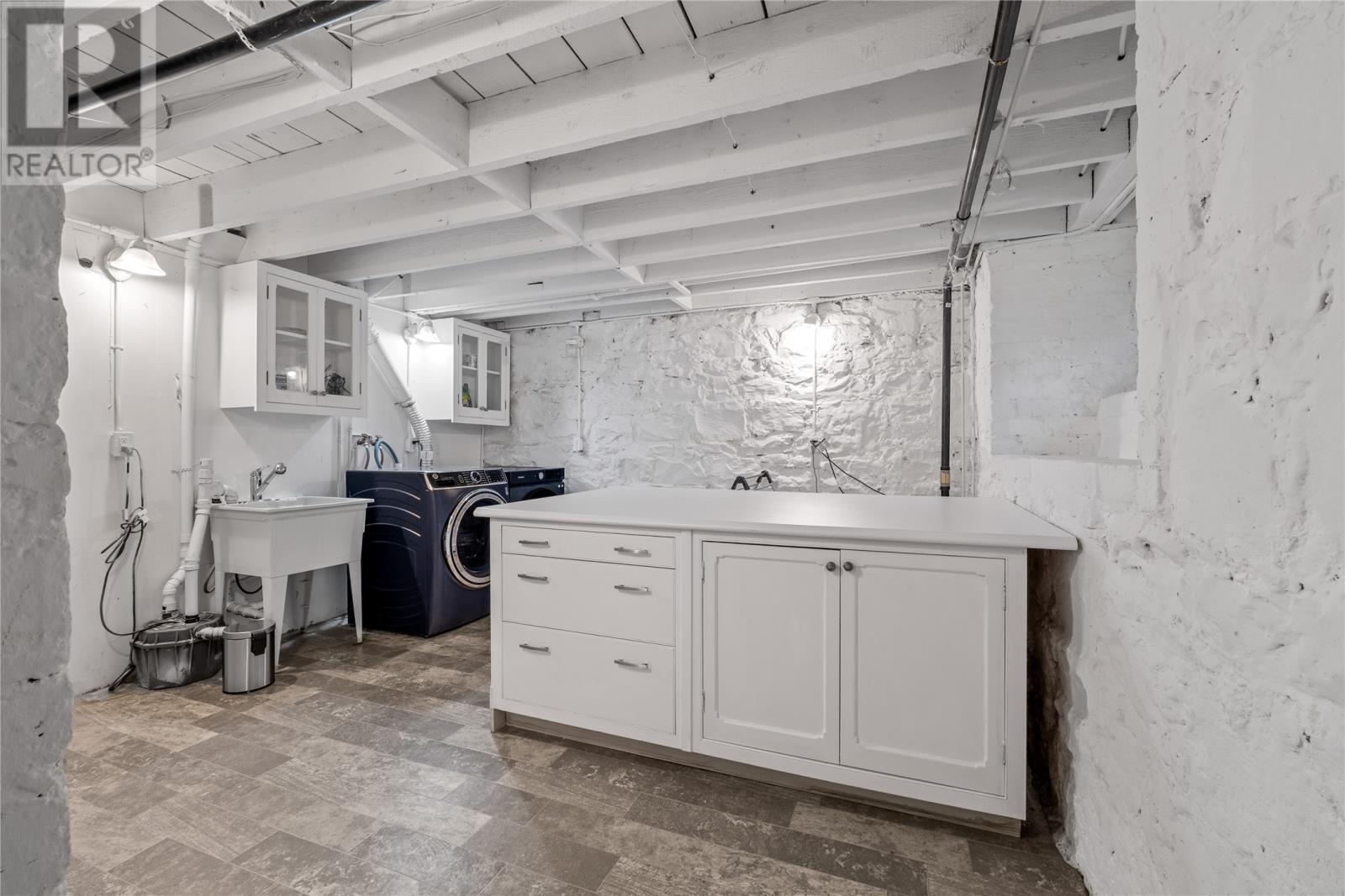 146 Hamilton Avenue, St. John'S, NL - Indoor