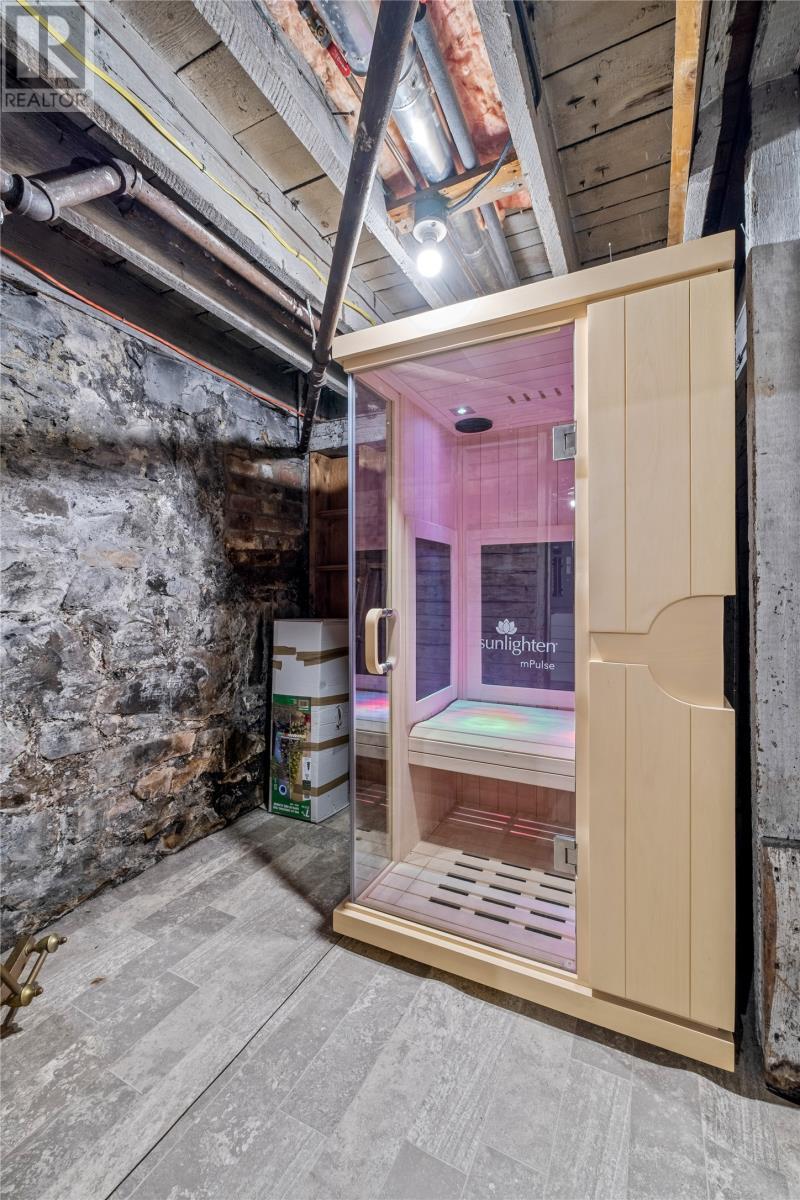 146 Hamilton Avenue, St. John'S, NL - Indoor