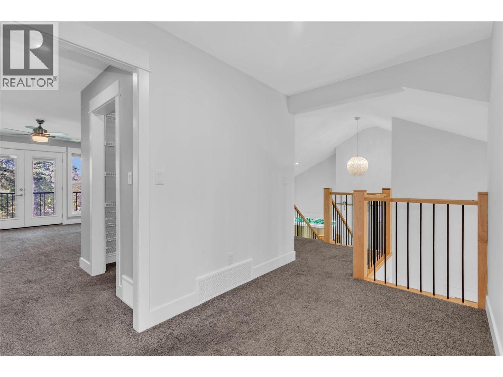 1281 23 Street Se, Salmon Arm, BC - Indoor Photo Showing Other Room