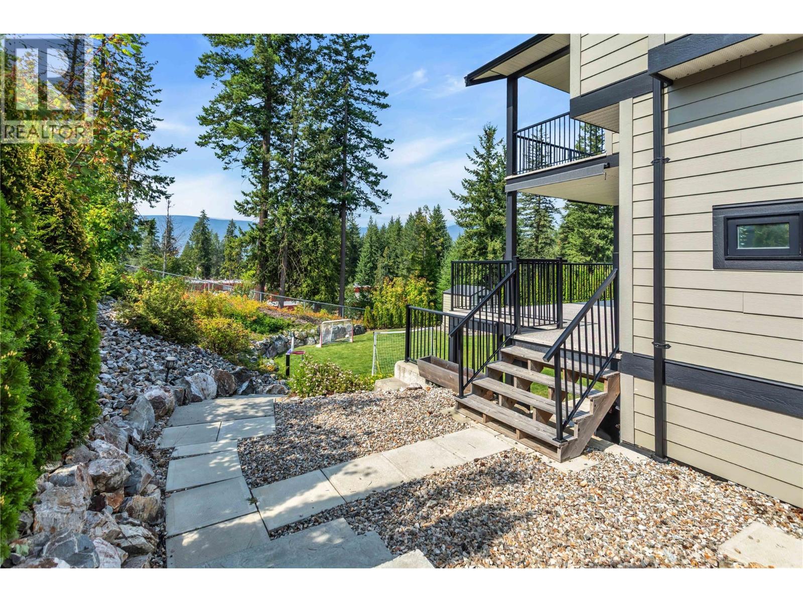 1281 23 Street Se, Salmon Arm, BC - Outdoor
