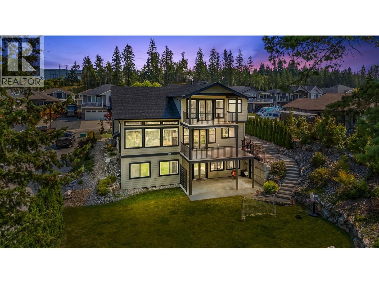 1281 23 Street Se, Salmon Arm, BC - Outdoor