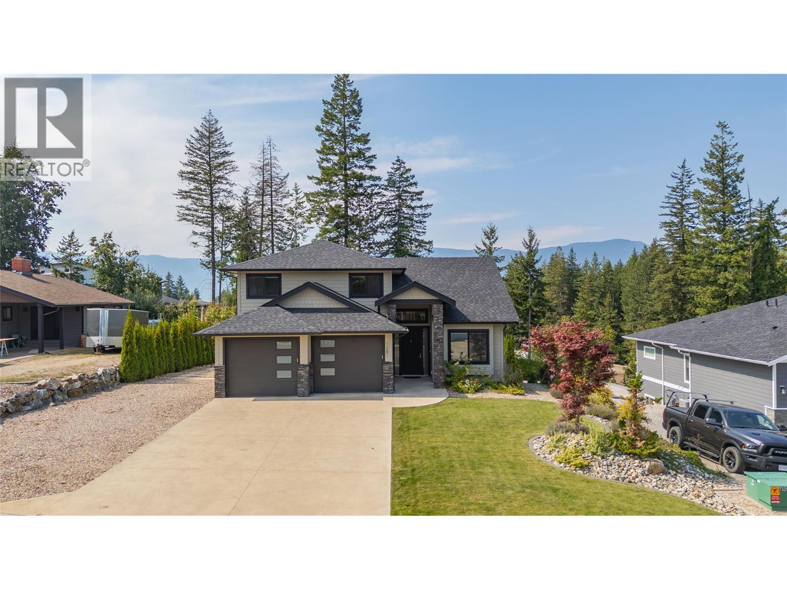 1281 23 Street Se, Salmon Arm, BC - Outdoor With Facade