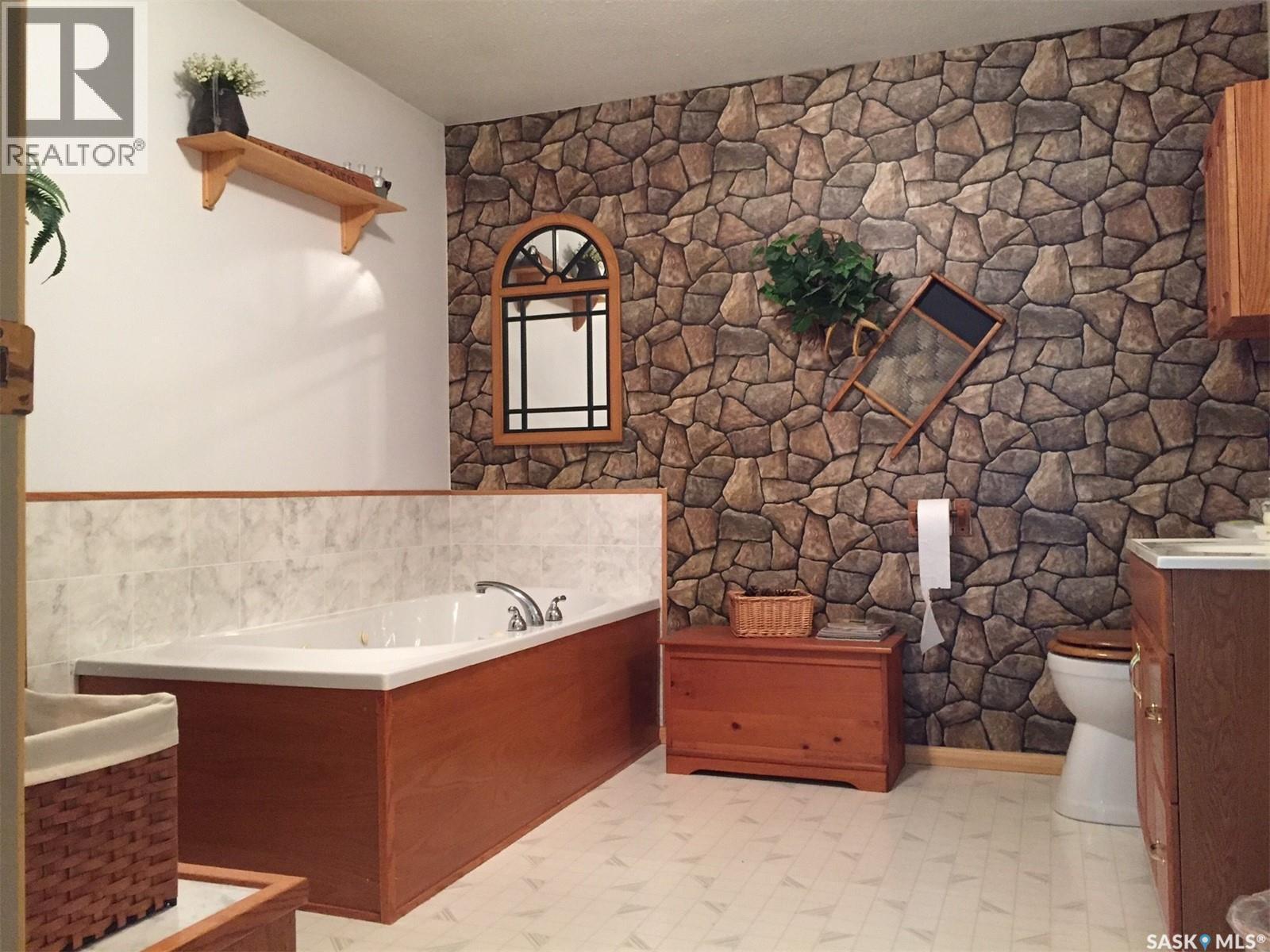 Jennings Ridge Acreage, Hudson Bay Rm No. 394, SK - Indoor Photo Showing Bathroom