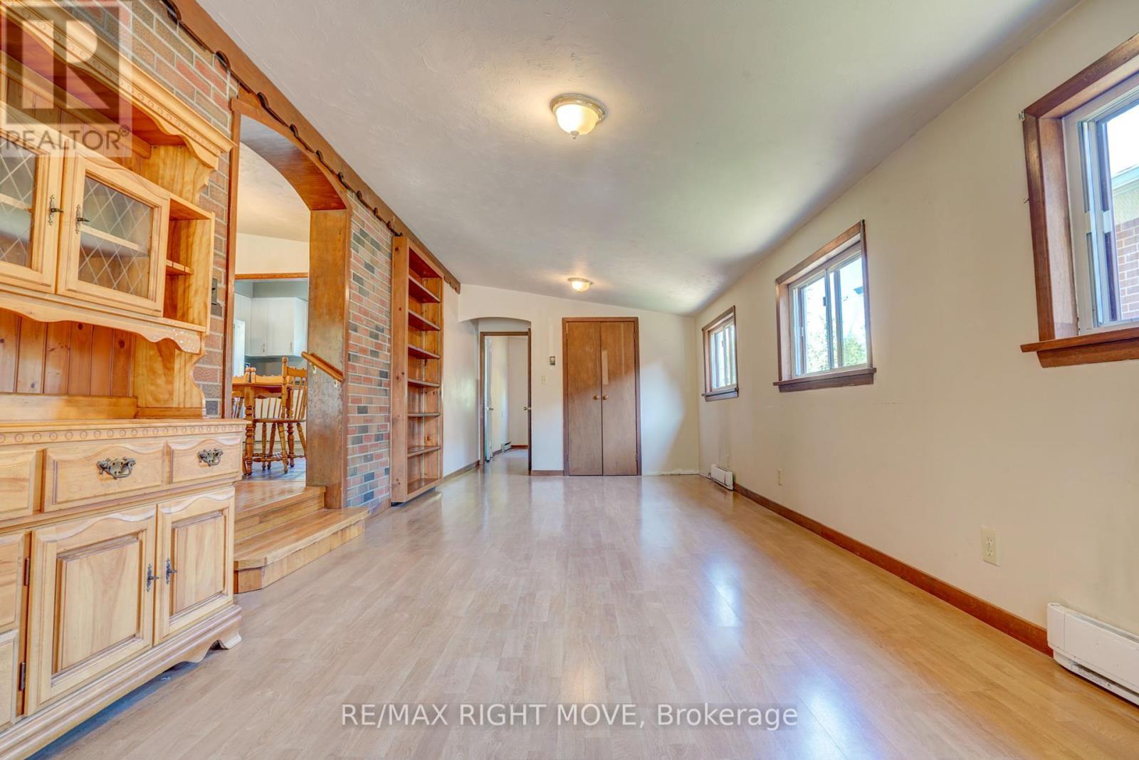 348 Collins Drive, Orillia, ON - Indoor Photo Showing Other Room