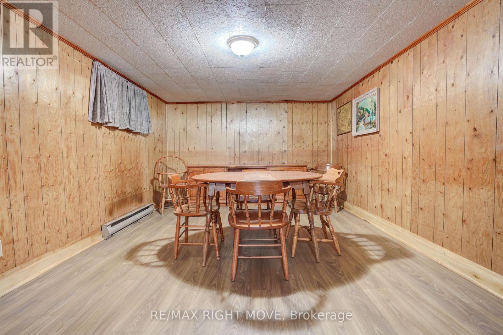 348 Collins Drive, Orillia, ON - Indoor Photo Showing Dining Room