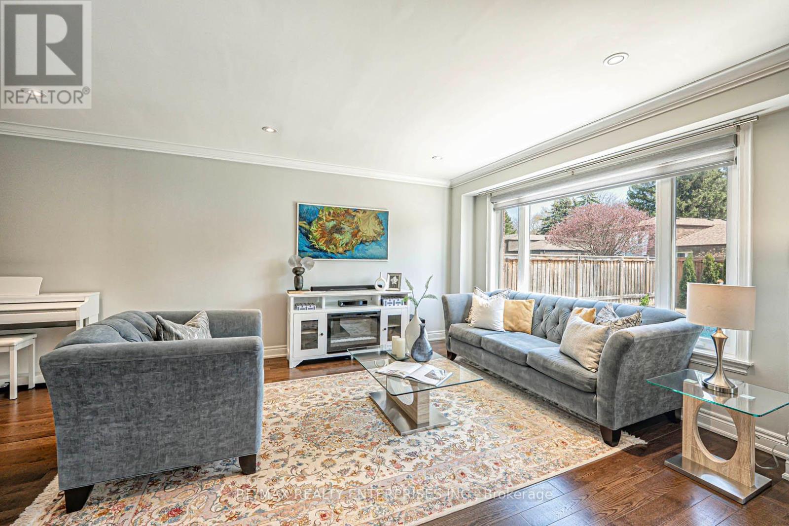 2344 Kenbarb Road, Mississauga, ON - Indoor Photo Showing Living Room
