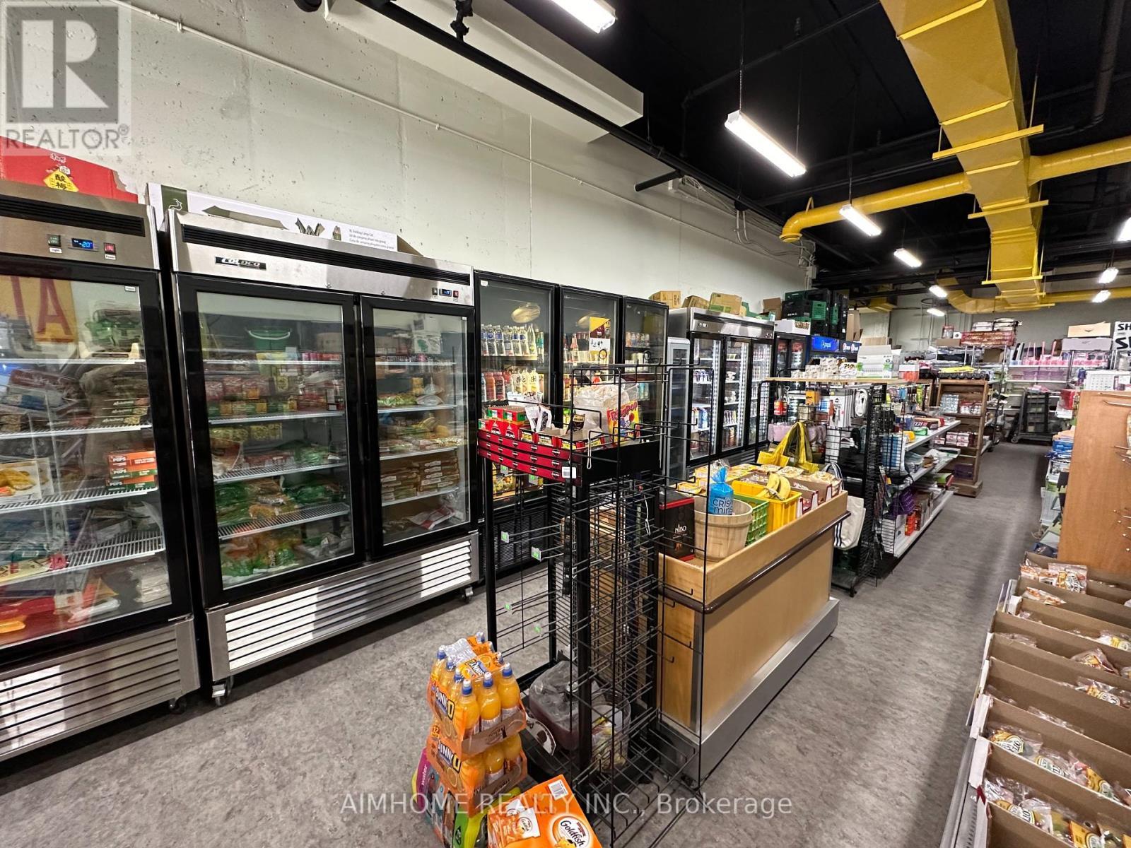 102 - 318 Spruce Street, Waterloo, ON