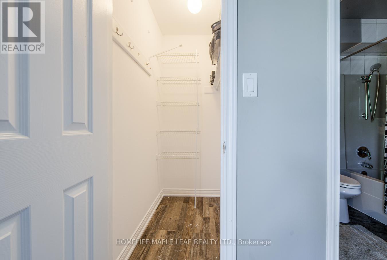 927 #97 Regional Road, Hamilton, ON - Indoor Photo Showing Other Room