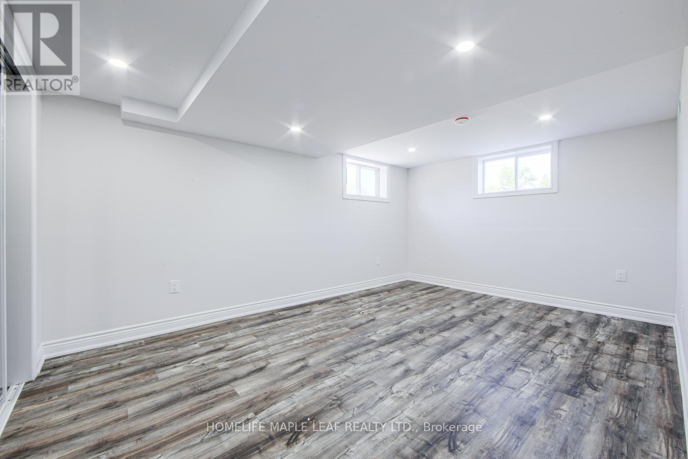 927 #97 Regional Road, Hamilton, ON - Indoor