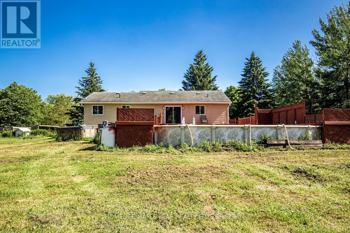 927 #97 Regional Road, Hamilton, ON - Outdoor