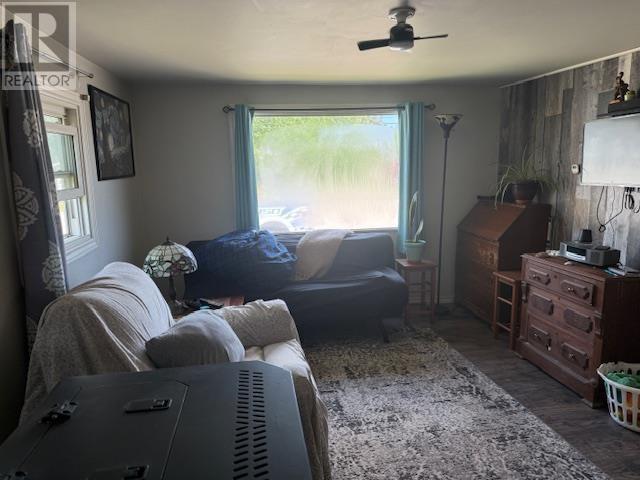 1 Spruce Ct, Heyden, ON - Indoor Photo Showing Bedroom