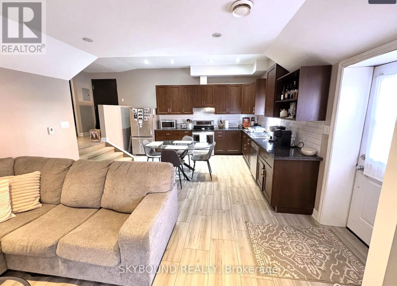 470 King Street W, Hamilton, ON