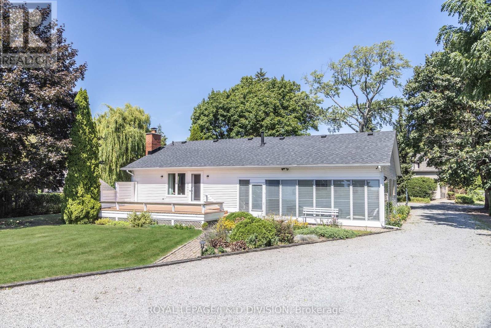 478 Johnson Street, Niagara-On-The-Lake, ON - Outdoor With Deck Patio Veranda