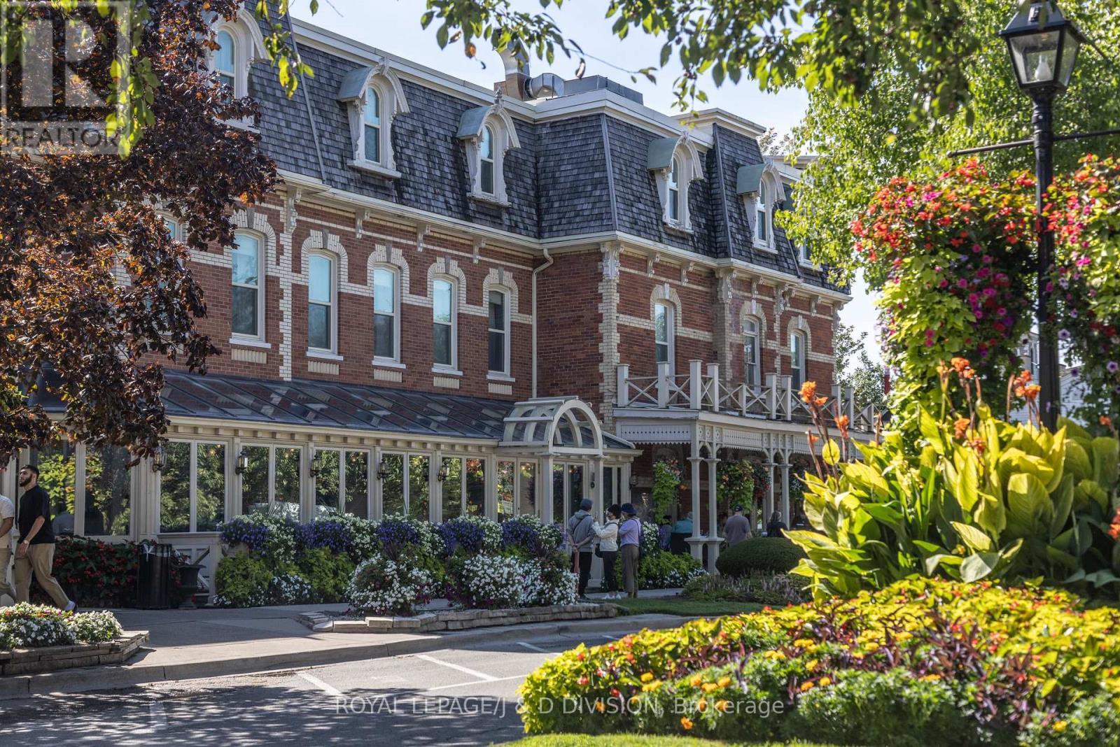 478 Johnson Street, Niagara-On-The-Lake, ON - Outdoor With Facade
