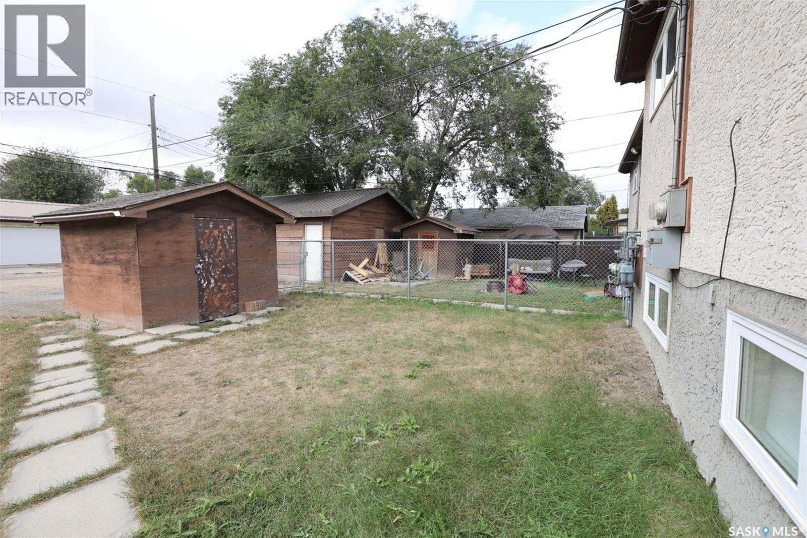 1580 Lacon Street, Regina, SK - Outdoor