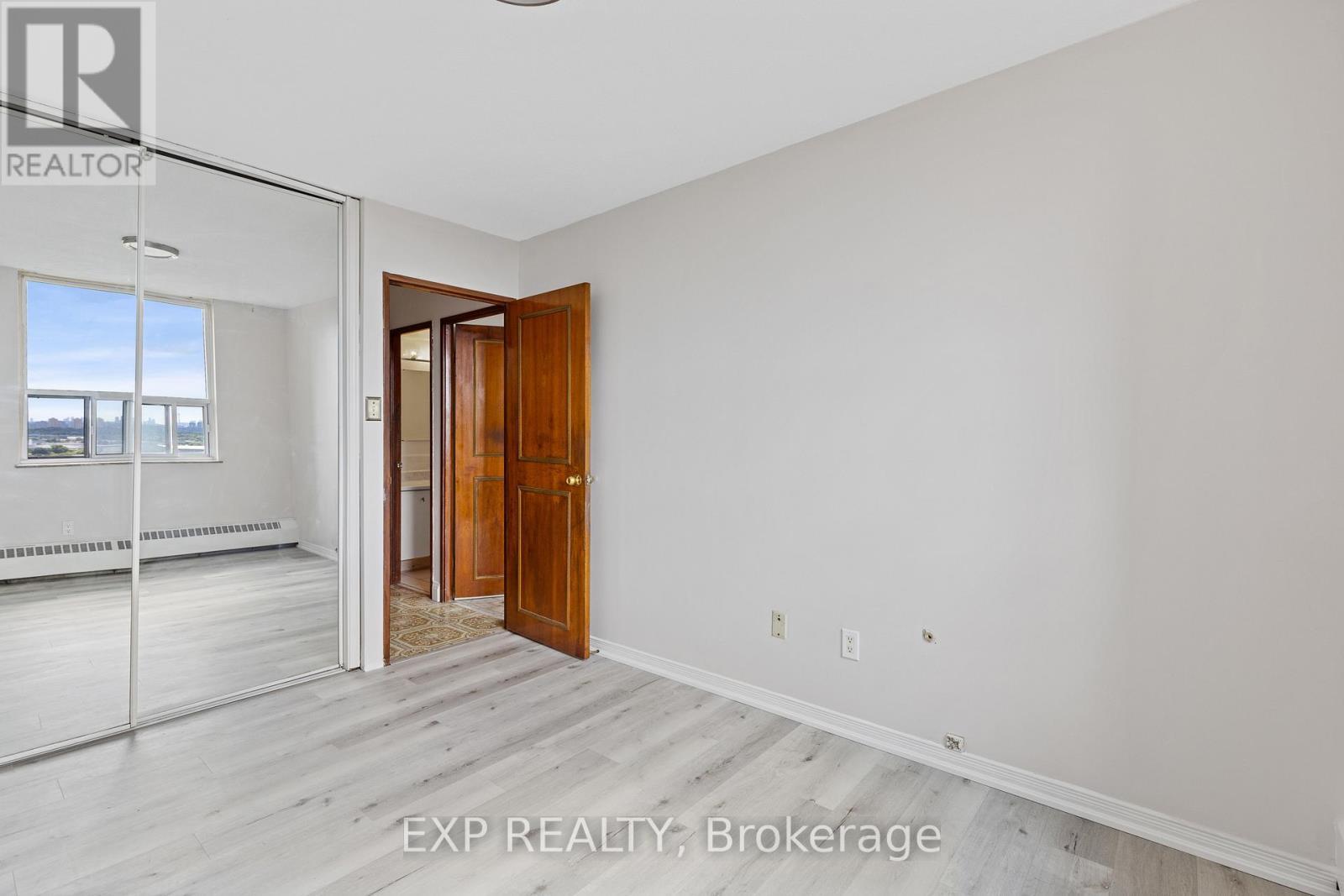 2006 - 3390 Weston Road, Toronto, ON - Indoor Photo Showing Other Room