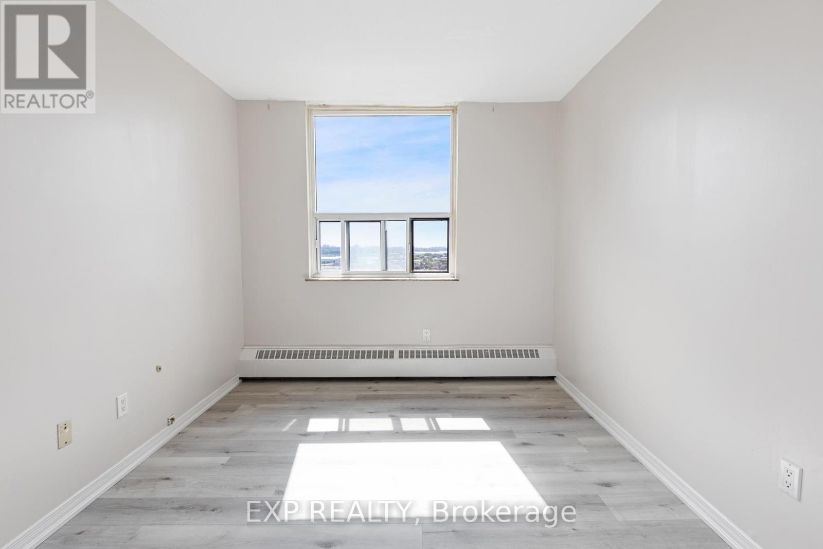 2006 - 3390 Weston Road, Toronto, ON - Indoor Photo Showing Other Room