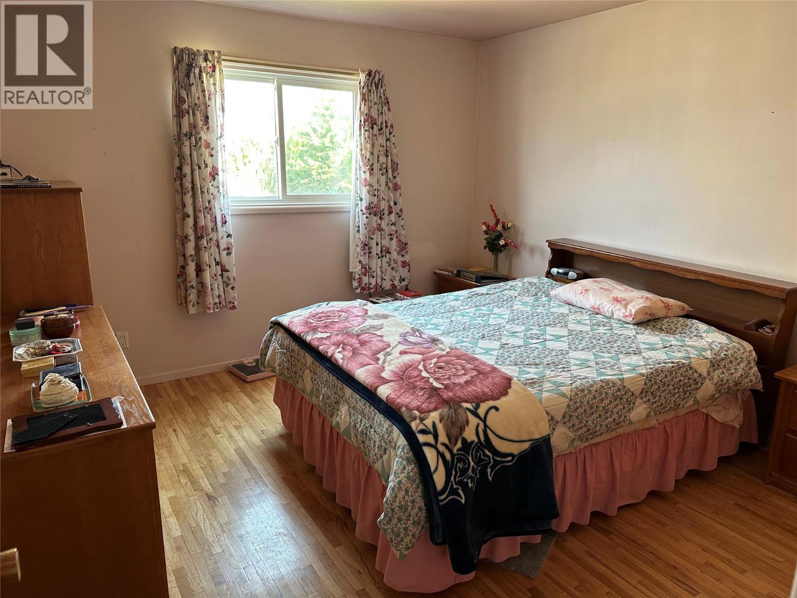 126 Grandview Street, Penticton, BC - Indoor Photo Showing Bedroom