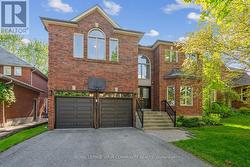 136 MARKWOOD LANE Vaughan, ON L4J 7K6