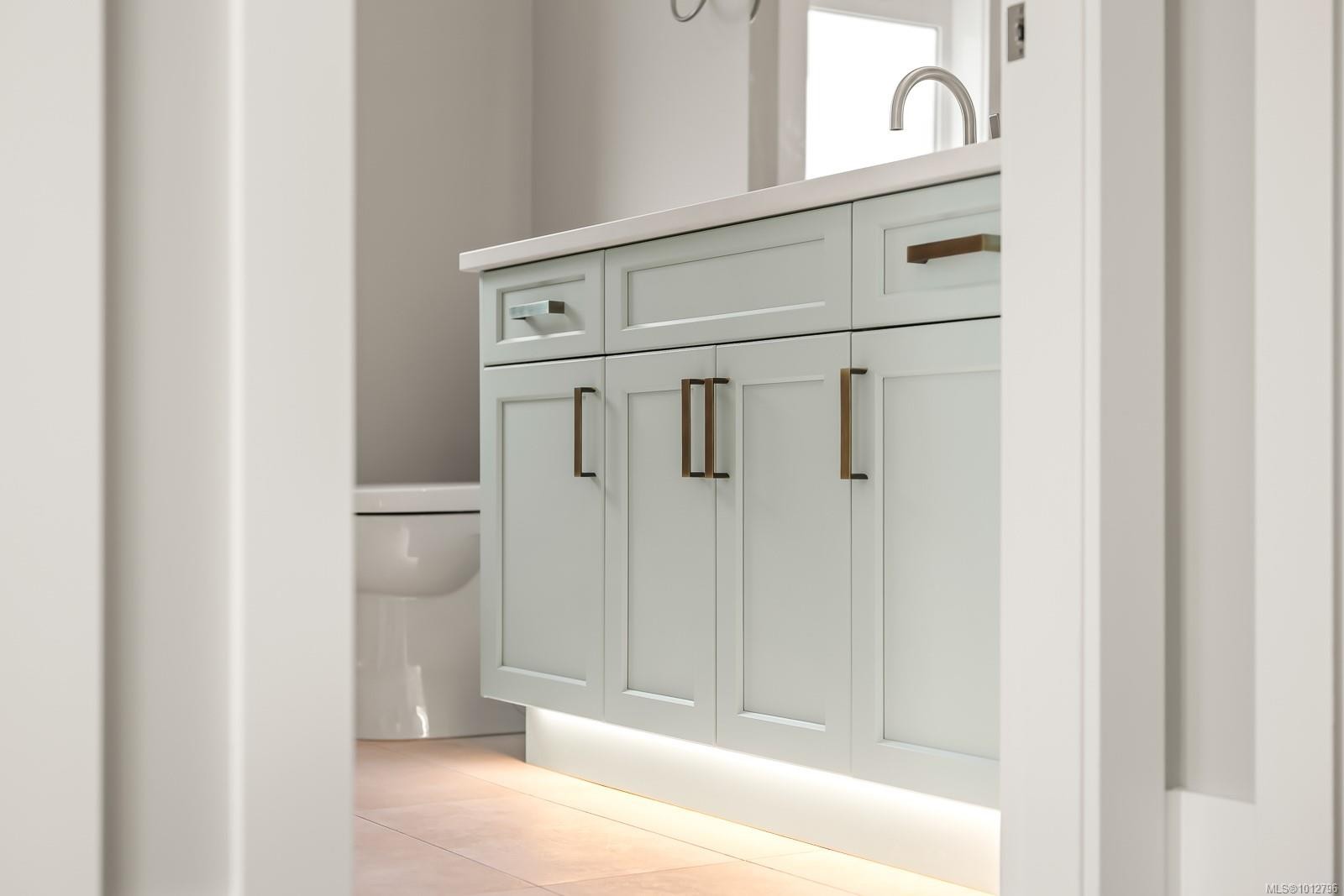 3989 Buckstone Rd, Courtenay, BC